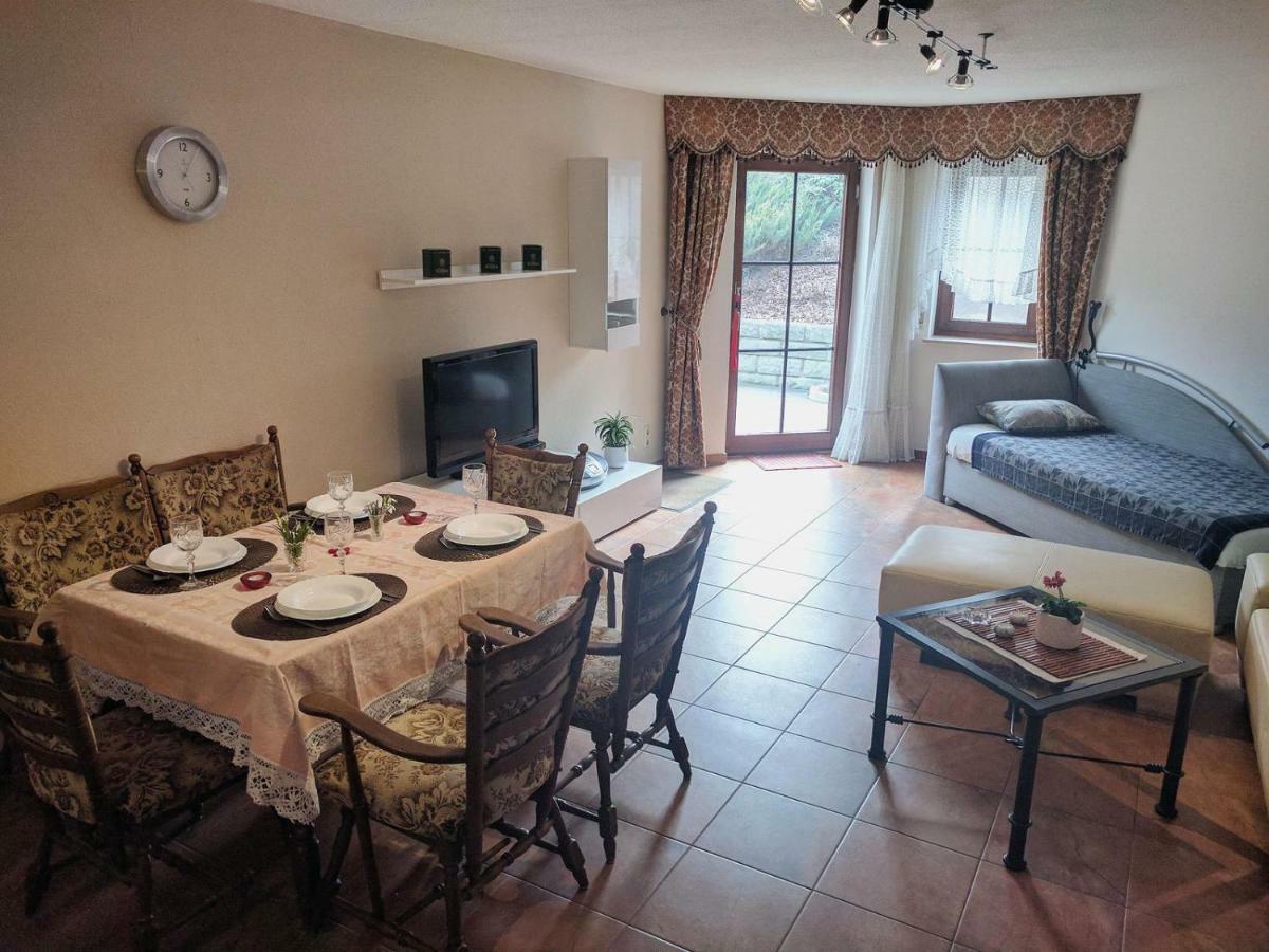 Ferienwohnung Mit Terrasse Grimma Bagian luar foto