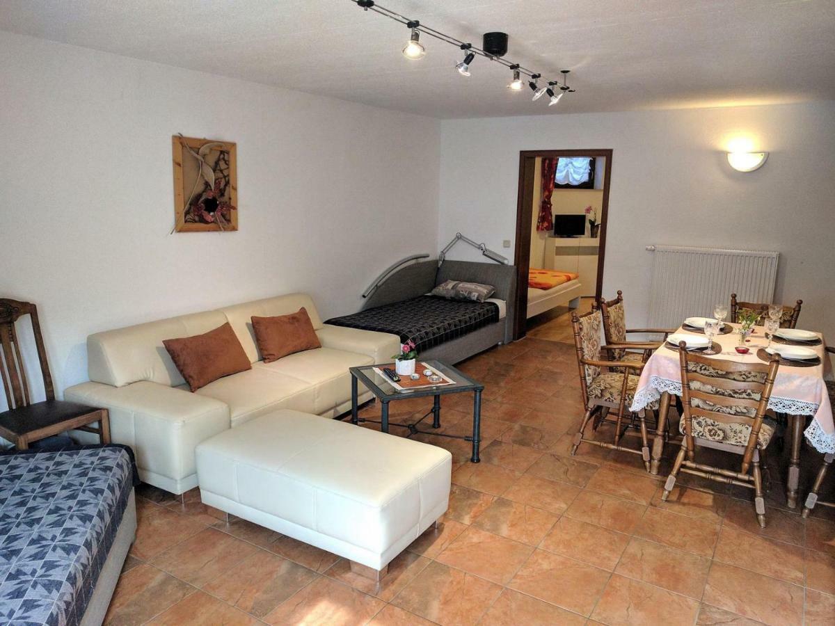 Ferienwohnung Mit Terrasse Grimma Bagian luar foto